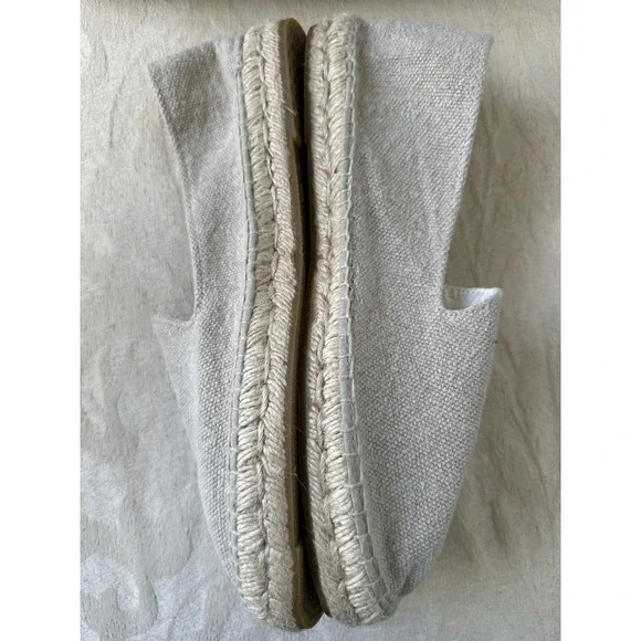 NWOT‎ MANEBI HEMP PALM CANVAS ESPADRILLES MENS
SIZE 45/12 NWOT MANEBI HEMP PALM CANVAS ESPADRILLES MENSSIZE 45/12 main image 2